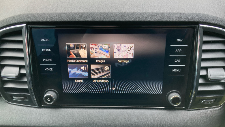 Skoda Karoq 1.5 TSI SE L 5dr Petrol Estate